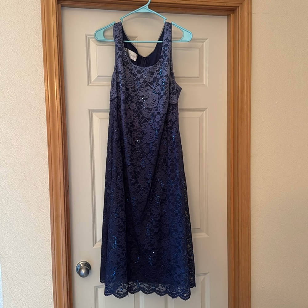 Oleg Cassini Sequin Gown Fully Lined Like New in Lilac - Plus Size 22W